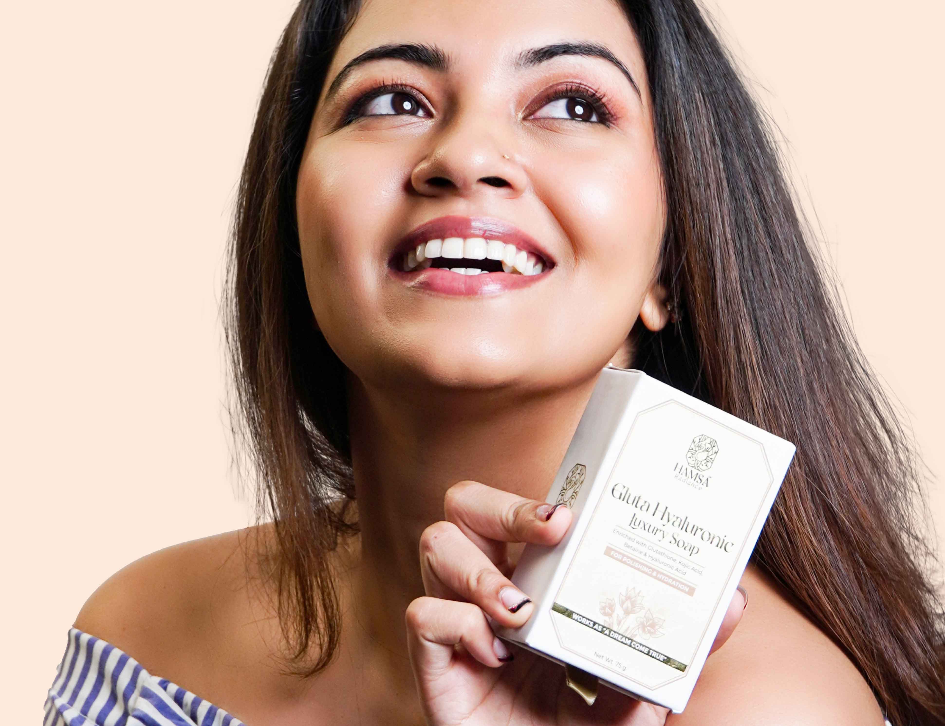 gluta hyaluronic luxury soap how to use step one